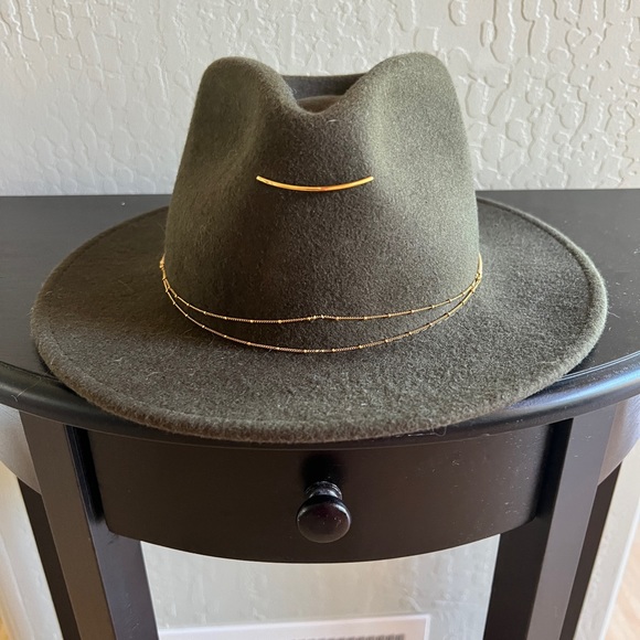 Van Palma Green Felt Hat with Gold Accents M - Picture 1 of 6